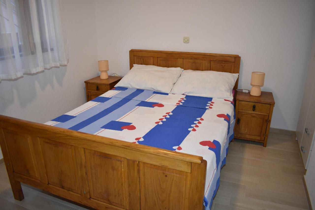 Apartments Sime Soline Біоград-на-Мору Номер фото